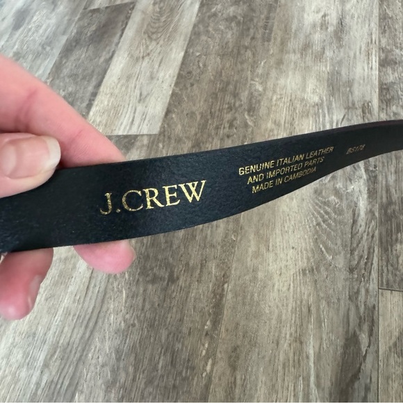 NWOT! J. Crew Classic Italian genuine leather belt with twisted buckle - Medium - Picture 8 of 11